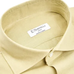 CAMICIA IN LINO VERDE CHIARO Con bottoni in madreperla