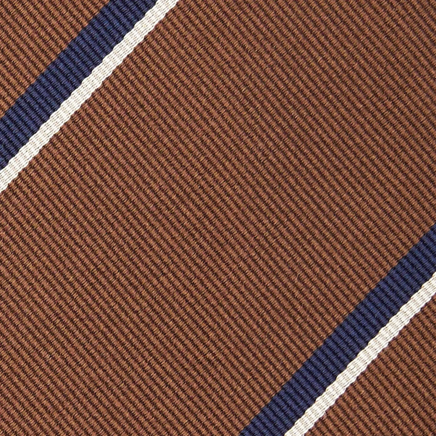 CRAVATTA REGIMENTAL IN SETA MARRONE SCURO Righe blu e bianche