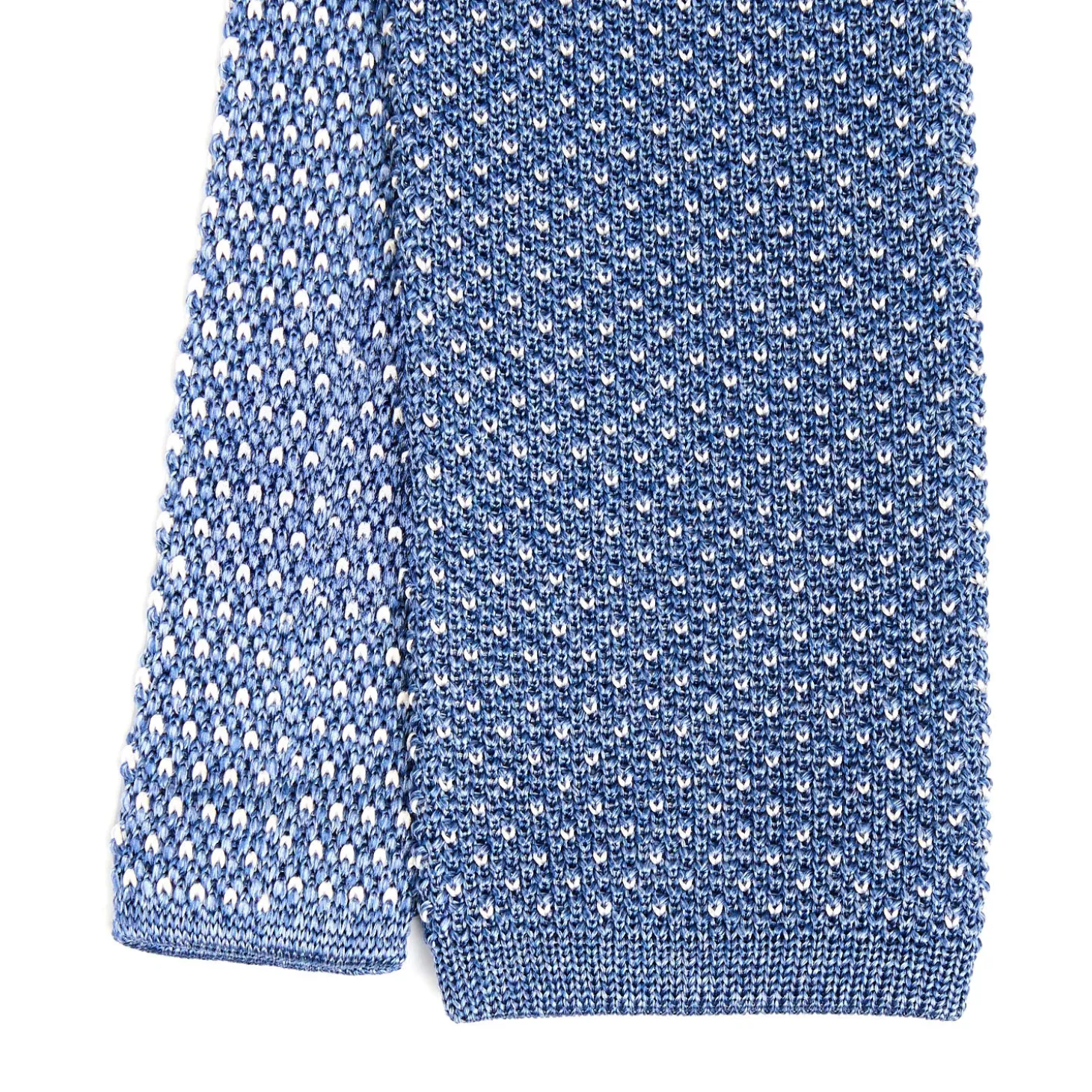 CRAVATTA TRICOT IN SETA AZZURRO POLVERE Microfantasia geometrica