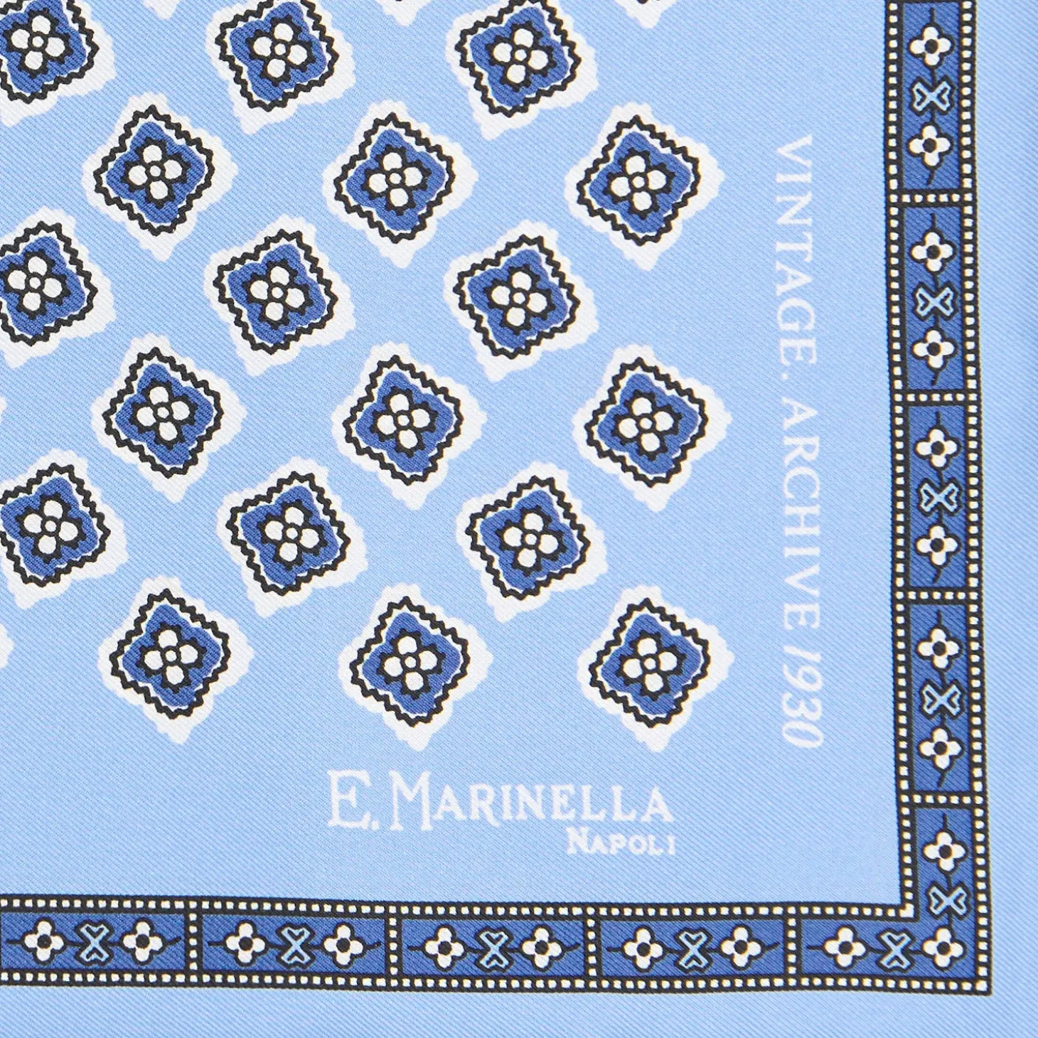 POCHETTE DA TASCHINO IN SETA STAMPATA A MANO AZZURRA Fantasia archivio 1930